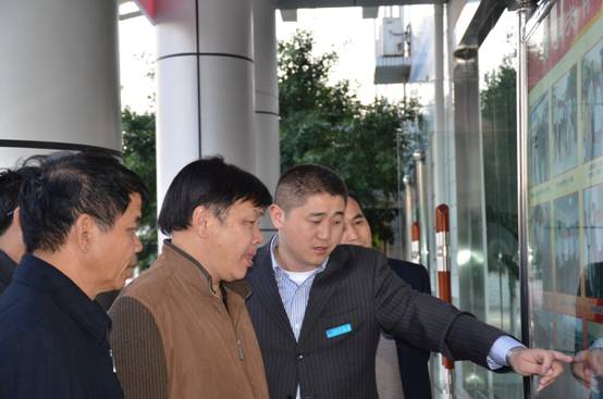 1747621956821188.jpg 0afe52e0c27aaa0c6a9bc3a79f9fa44c_20111121182017345225.jpg